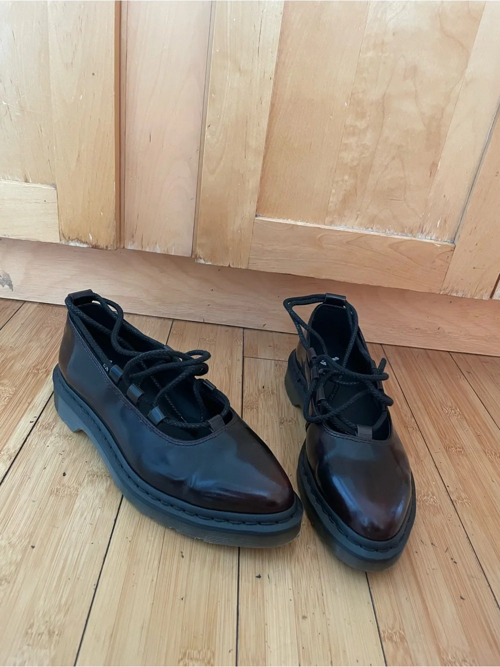 NWOT Dr. Martens Elphie Flats - Picture 2 of 3